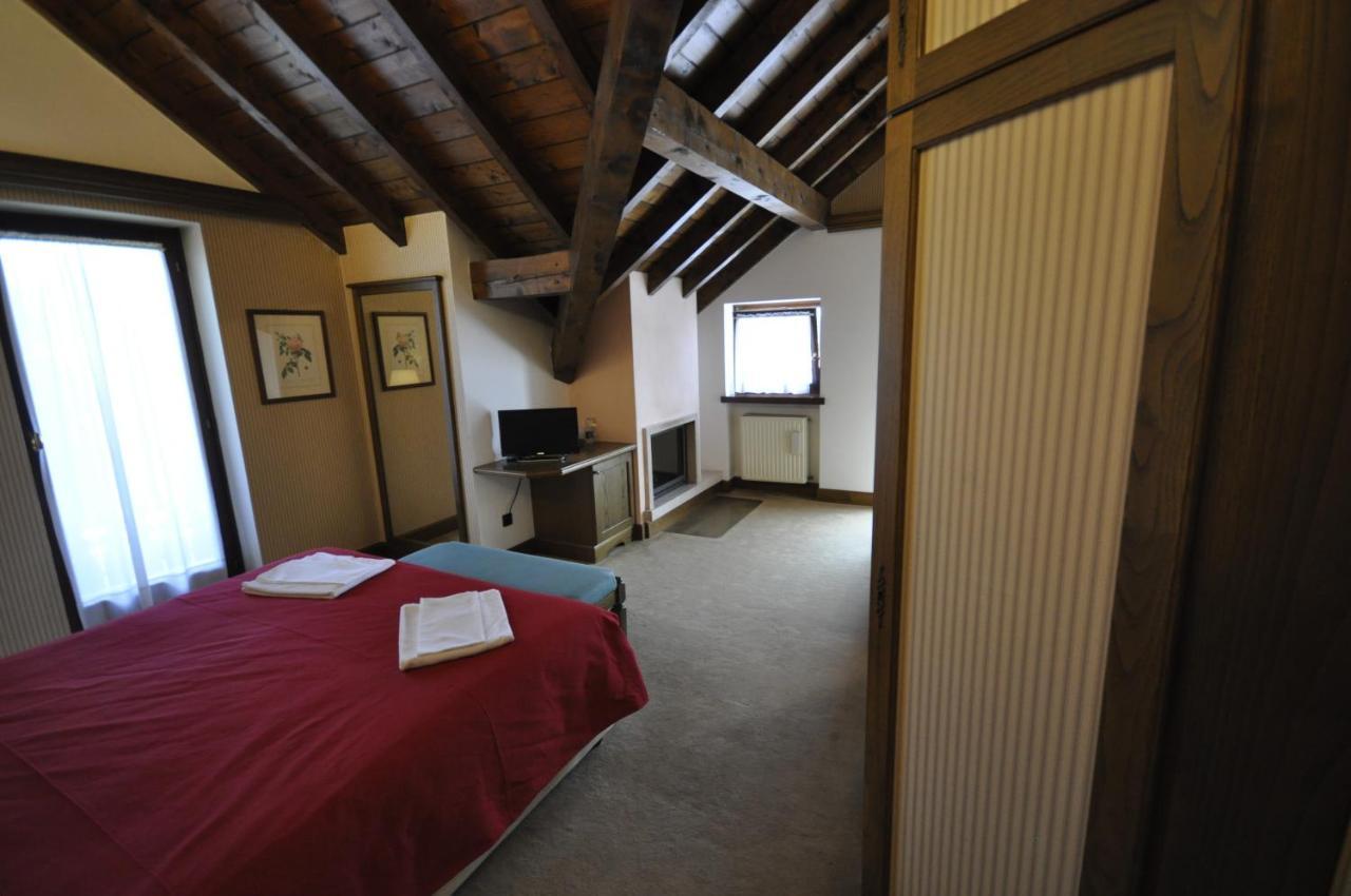Hotel La Lepre Bianca Gallio Bagian luar foto