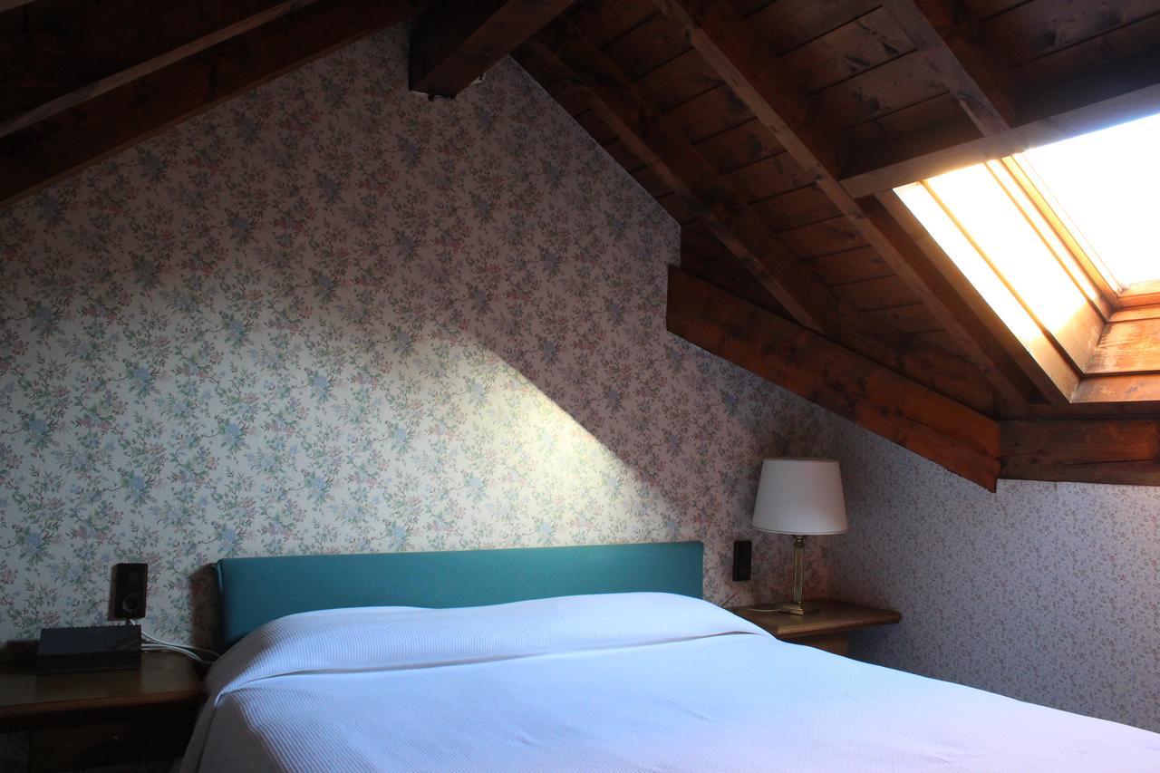 Hotel La Lepre Bianca Gallio Bagian luar foto