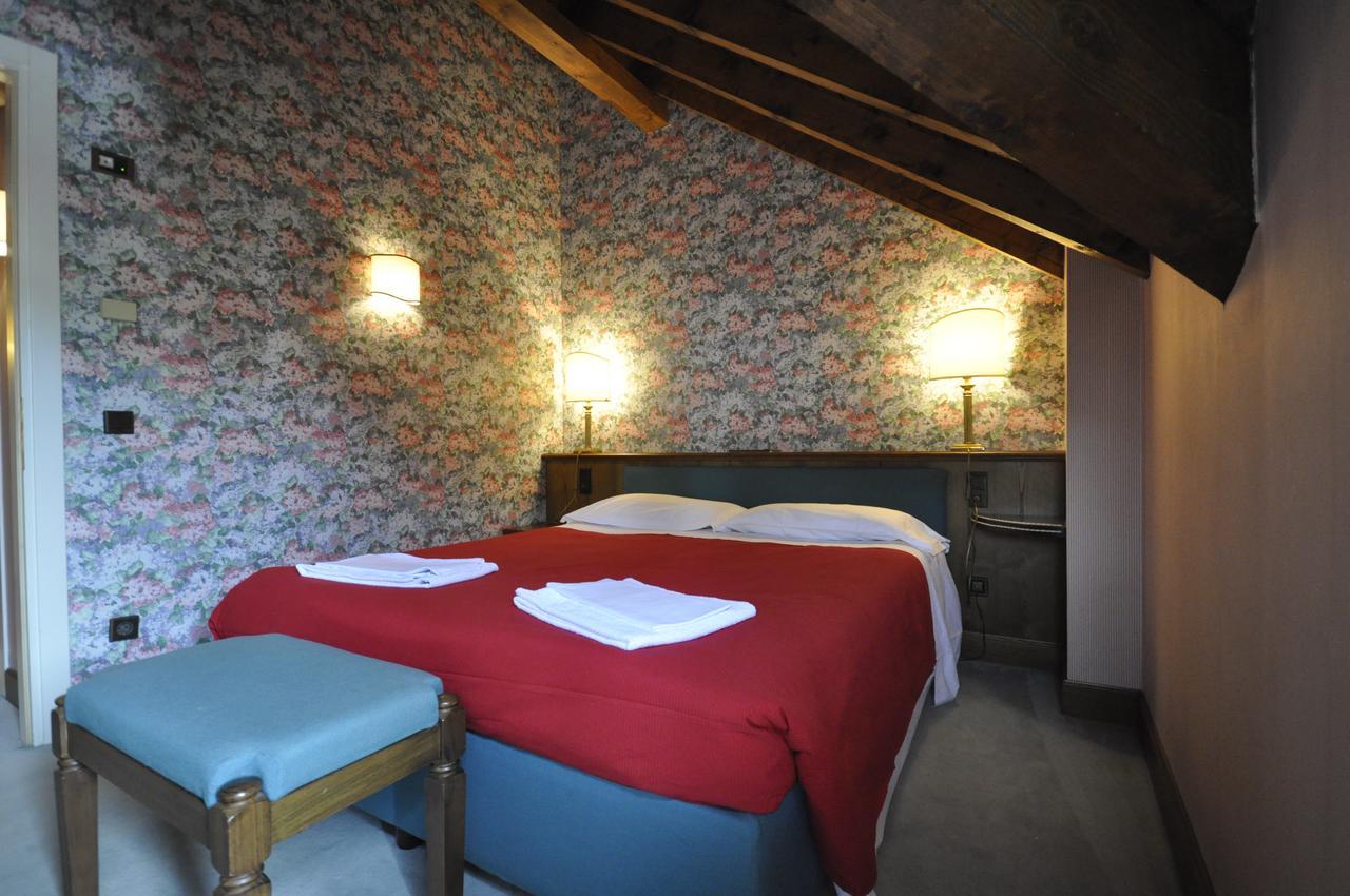 Hotel La Lepre Bianca Gallio Bagian luar foto