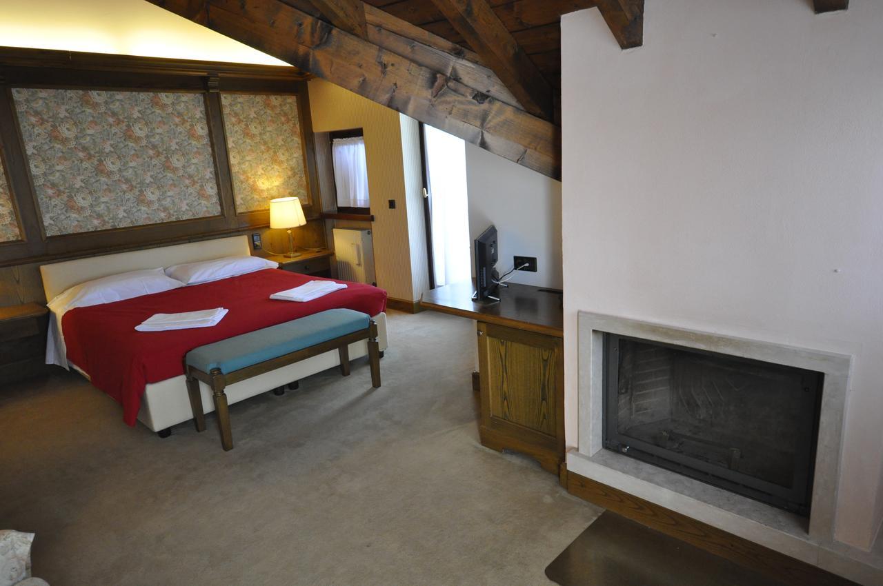 Hotel La Lepre Bianca Gallio Bagian luar foto