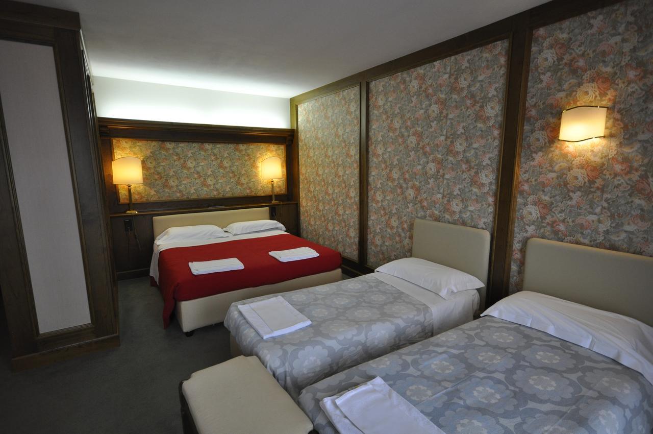 Hotel La Lepre Bianca Gallio Bagian luar foto